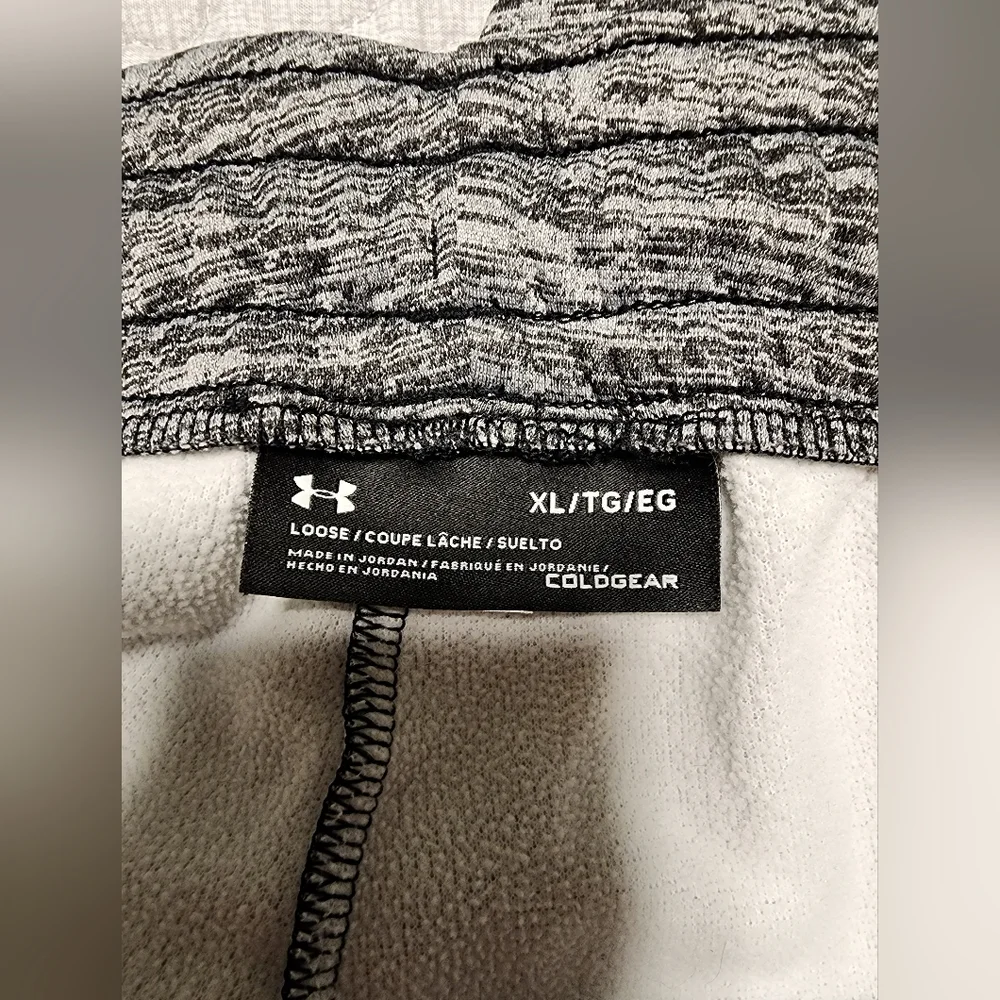 Women's Under Armour Sweatpants - Picture 3 of 3